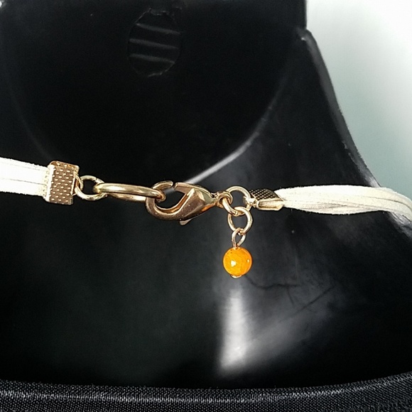 Boho mother of pearl leather statement necklace - Picture 5 of 7